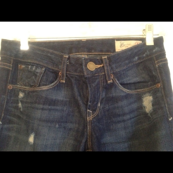 COPY - New - Gap limited edition jean - Picture 2 of 3